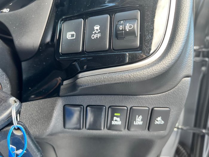 2021 Mitsubishi Outlander ES