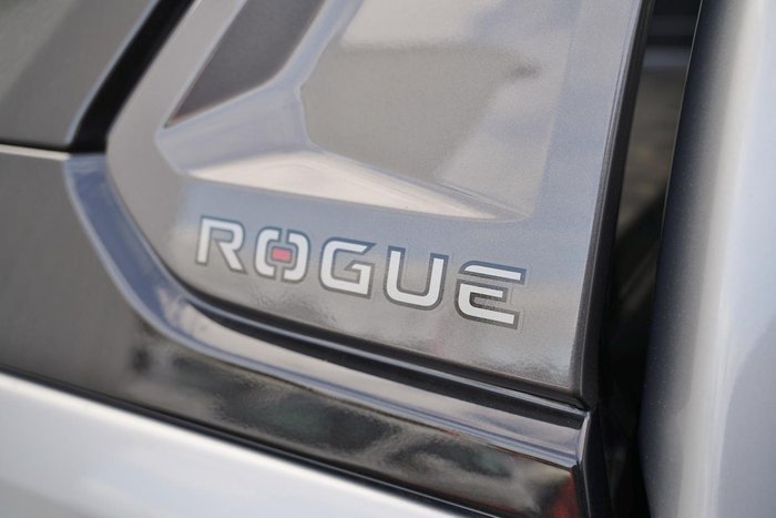 2023 Toyota Hilux Rogue