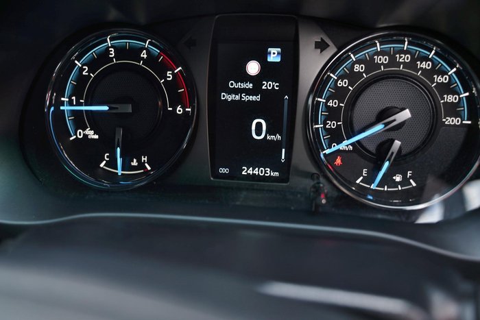 2023 Toyota Hilux Rogue