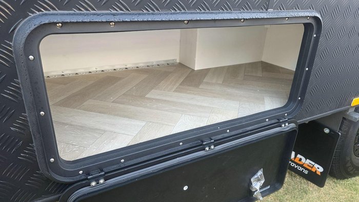 2026 Leader Caravans 2110 C K1e5b T Gold Le King Bed 2110