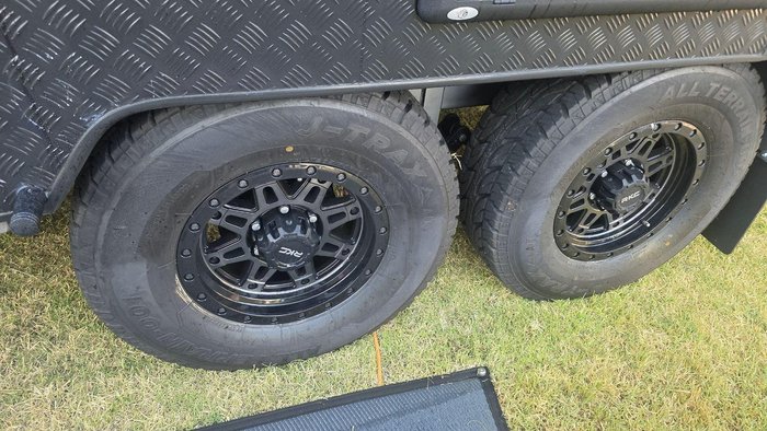 2026 Leader Caravans 2110 C K1e5b T Gold Le King Bed 2110