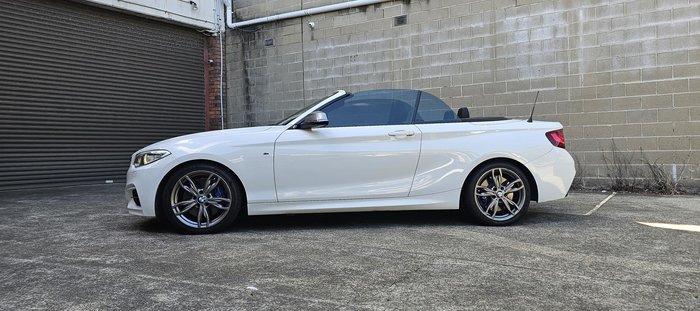 2015 BMW 2 Series M235i Alpine White