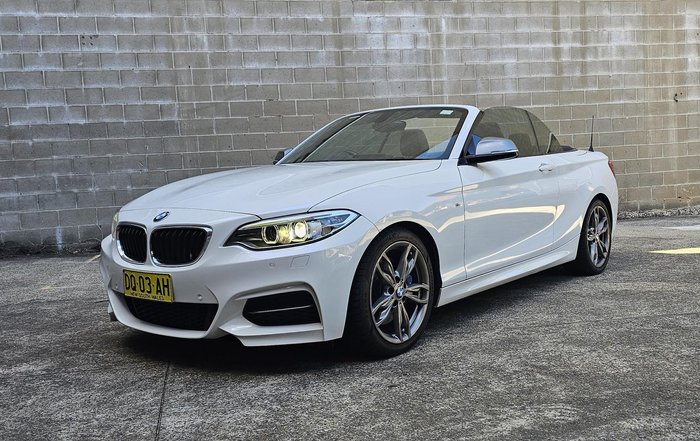2015 BMW 2 Series M235i Alpine White