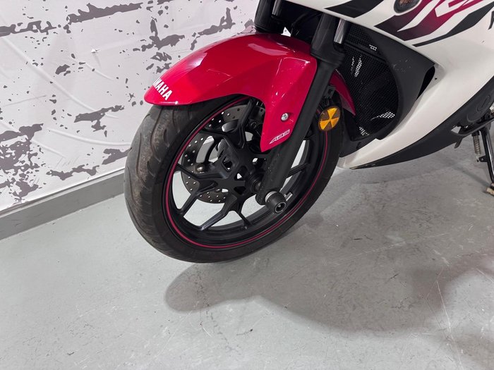 2015 Yamaha YZF-R3 R3 Red