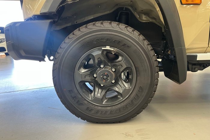 2025 Toyota Landcruiser GXL