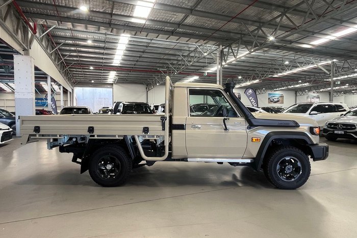 2025 Toyota Landcruiser GXL