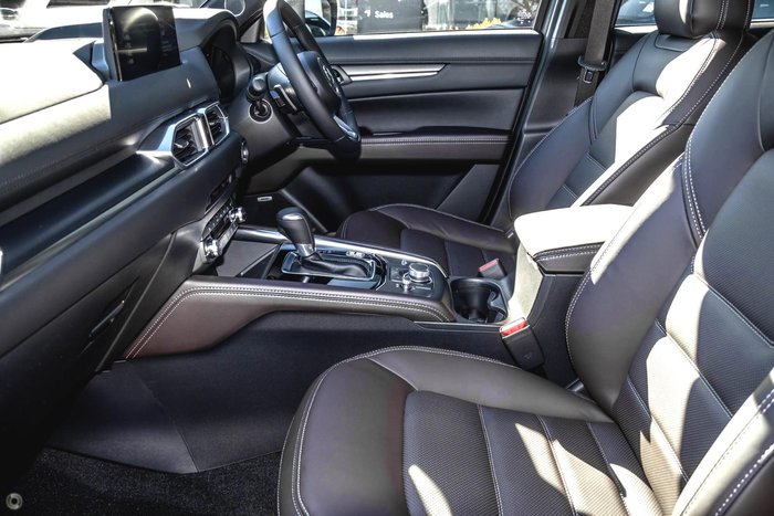 2026 Mazda CX-5 G25 Akera