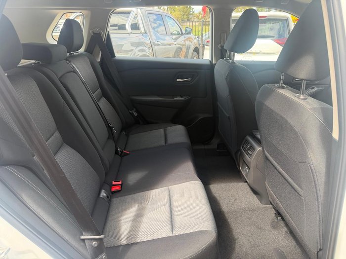 2026 Nissan X-TRAIL ST