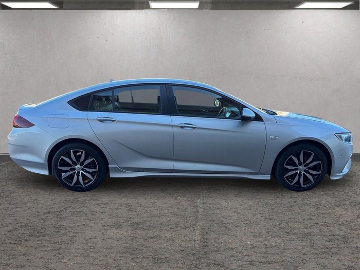 2018 Holden Commodore RS