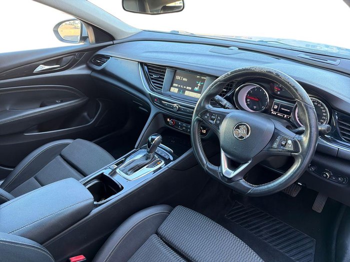 2018 Holden Commodore RS