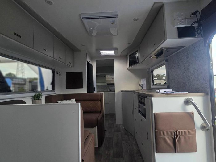 2026 Design RV Crx 218Md 21'8