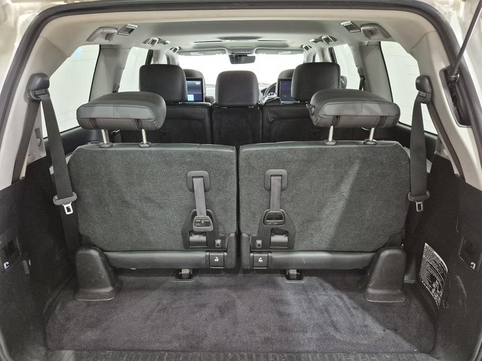 2015 Toyota Landcruiser Sahara VDJ200R 4X4 Dual Range WHITE