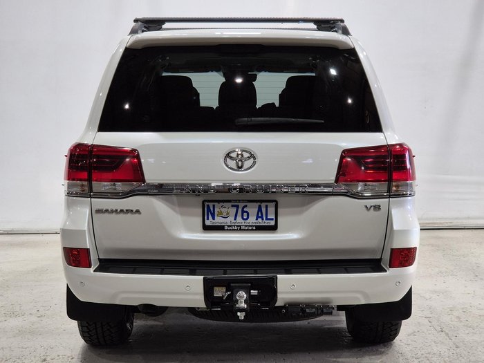 2015 Toyota Landcruiser Sahara VDJ200R 4X4 Dual Range WHITE