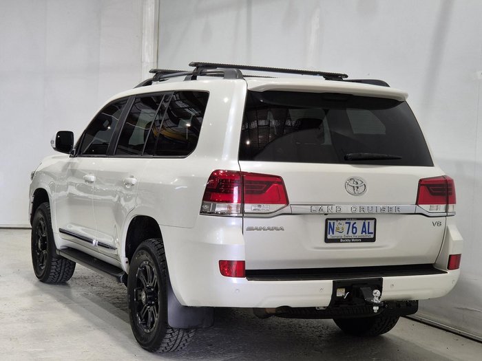 2015 Toyota Landcruiser Sahara VDJ200R 4X4 Dual Range WHITE