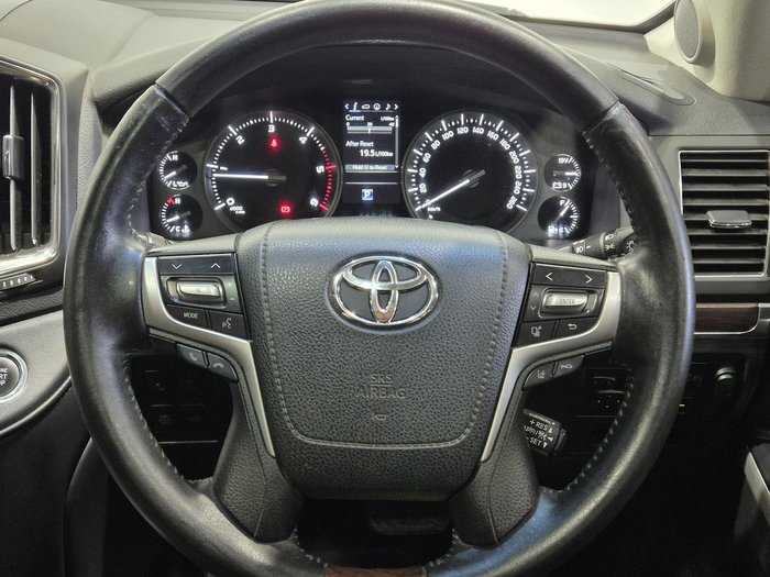 2015 Toyota Landcruiser Sahara VDJ200R 4X4 Dual Range WHITE