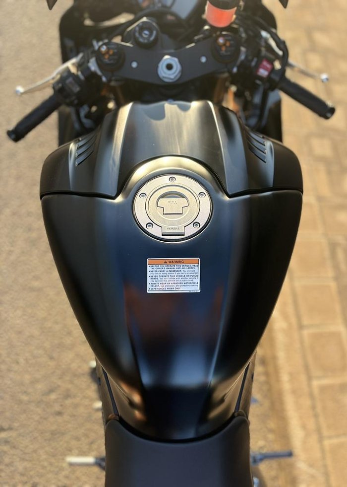 2024 Yamaha YZF-R6 Race Model