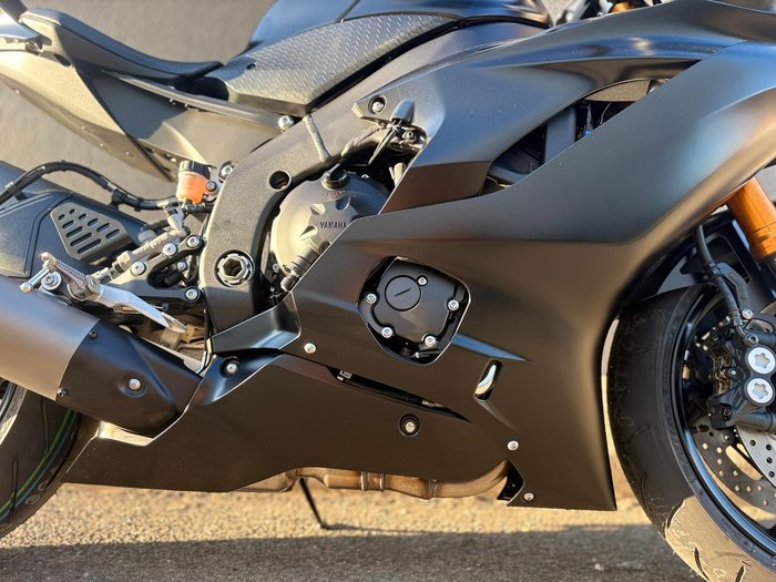 2024 Yamaha YZF-R6 Race Model