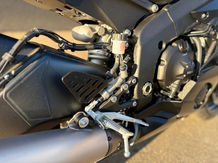 2024 Yamaha YZF-R6 Race Model