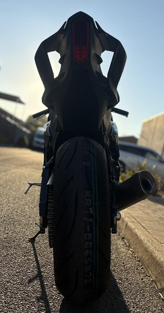 2024 Yamaha YZF-R6 Race Model