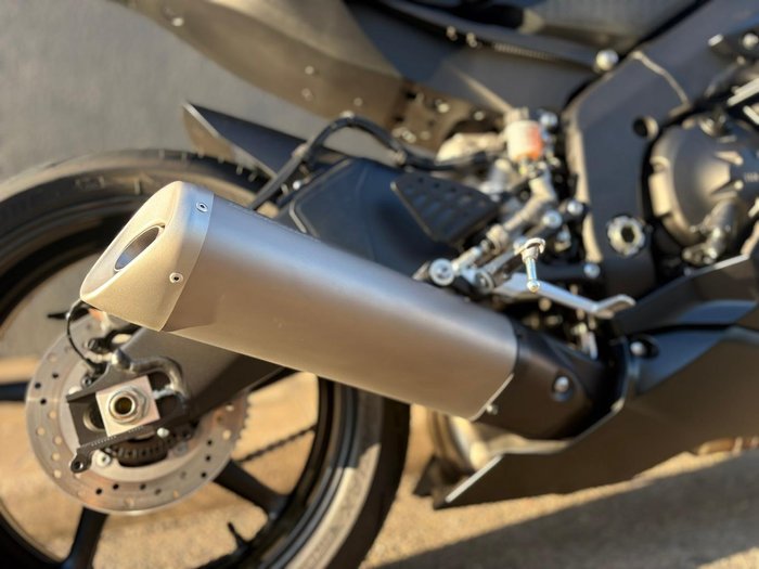 2024 Yamaha YZF-R6 Race Model