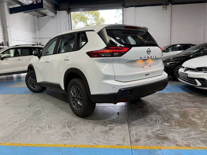 2026 Nissan X-TRAIL ST