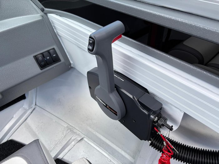 2026 QUINTREX 430 Fishabout Pro