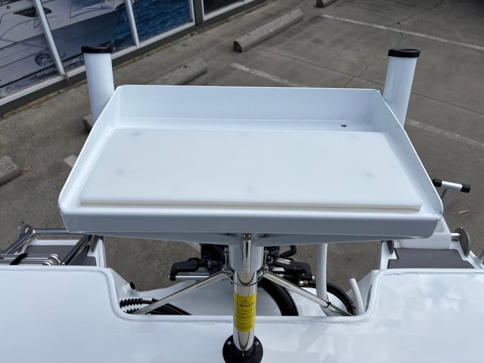 2026 QUINTREX 430 Fishabout Pro