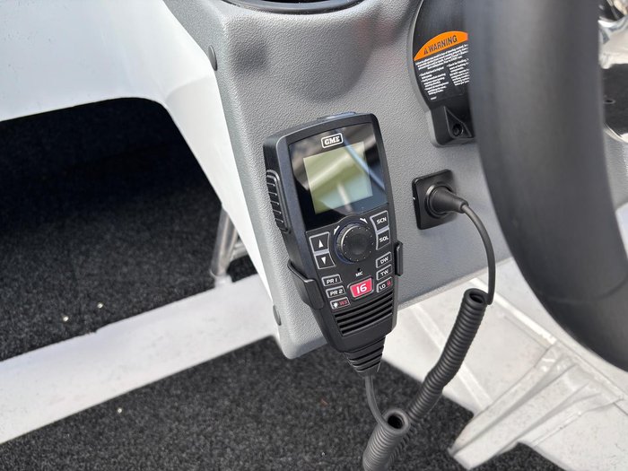 2026 QUINTREX 430 Fishabout Pro