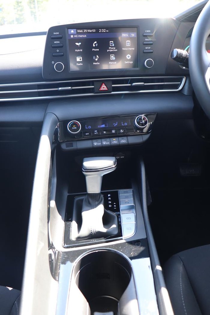 2025 Hyundai i30 Hybrid