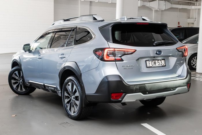 2025 Subaru Outback AWD Touring
