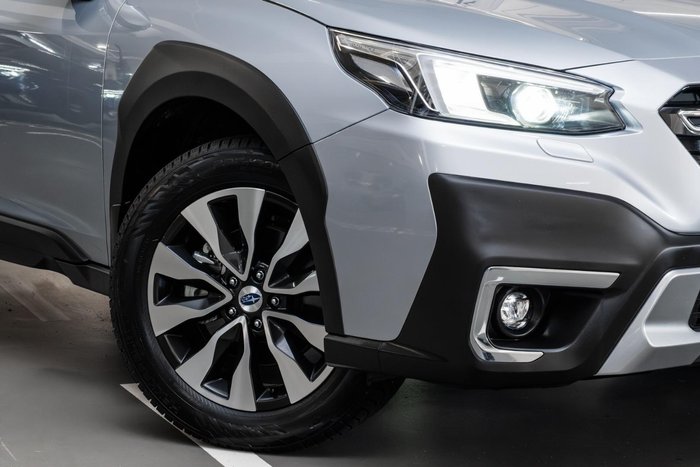 2025 Subaru Outback AWD Touring