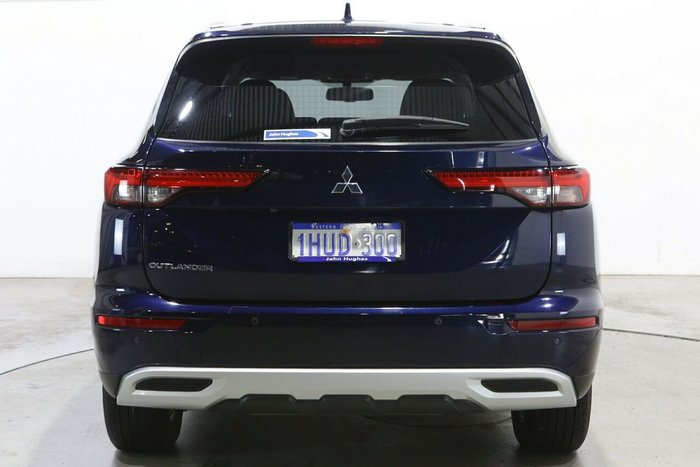 2022 Mitsubishi Outlander LS