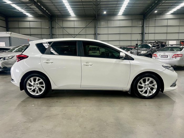 2018 Toyota Corolla Ascent Sport ZRE182R Crystal Pearl