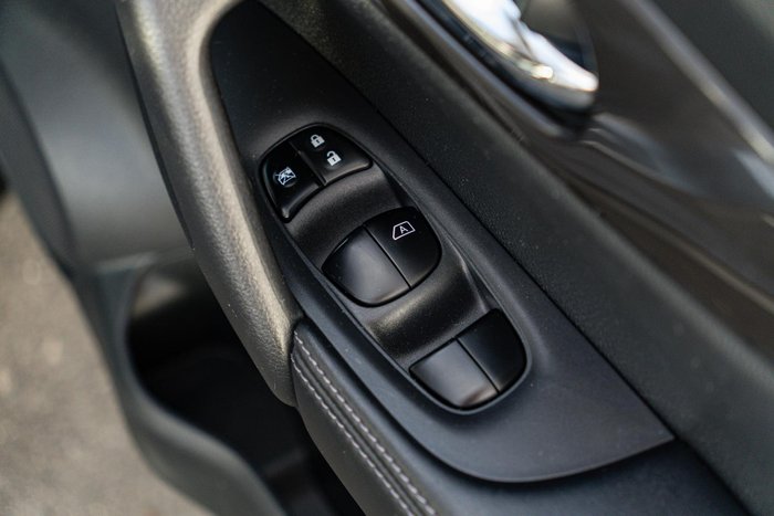 2021 Nissan X-TRAIL ST