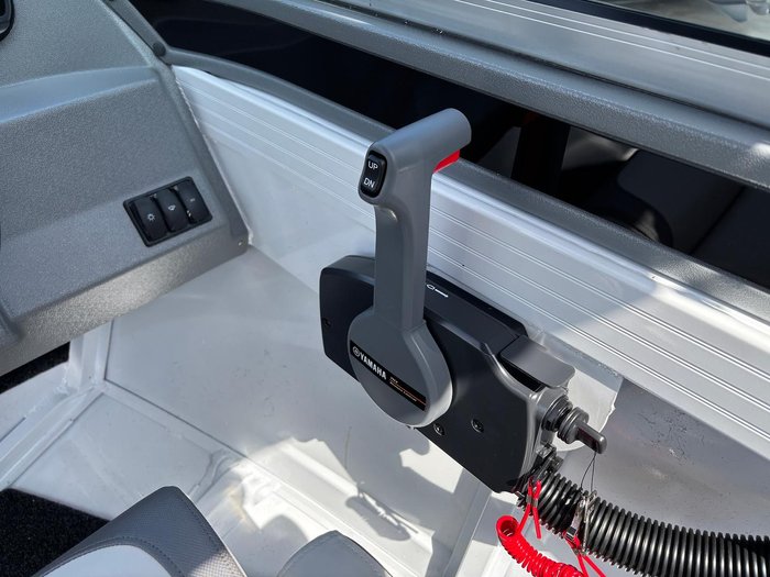 2026 QUINTREX 430 Fishabout Pro