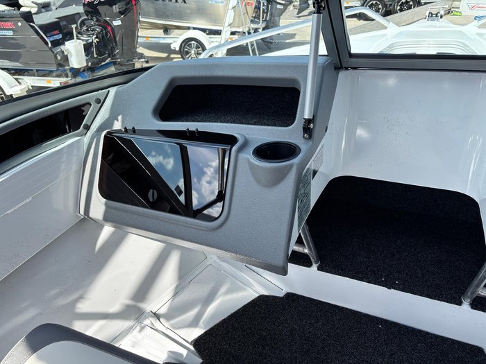 2026 QUINTREX 430 Fishabout Pro