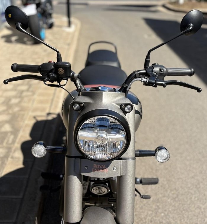 2025 Royal Enfield Classic 350 Dark Classic 350 Grey