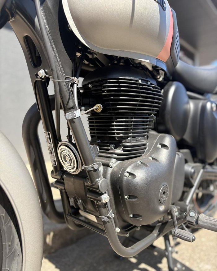 2025 Royal Enfield Classic 350 Dark Classic 350 Grey