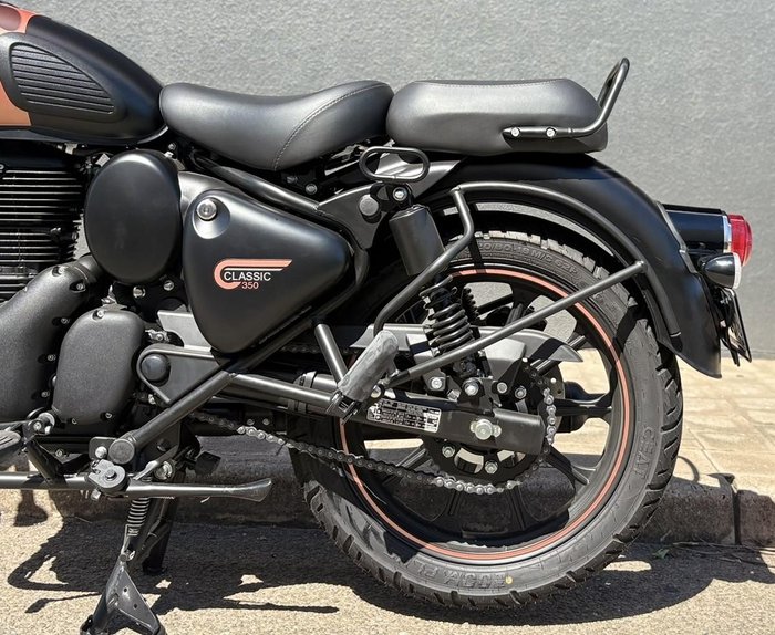 2025 Royal Enfield Classic 350 Dark Classic 350 Grey