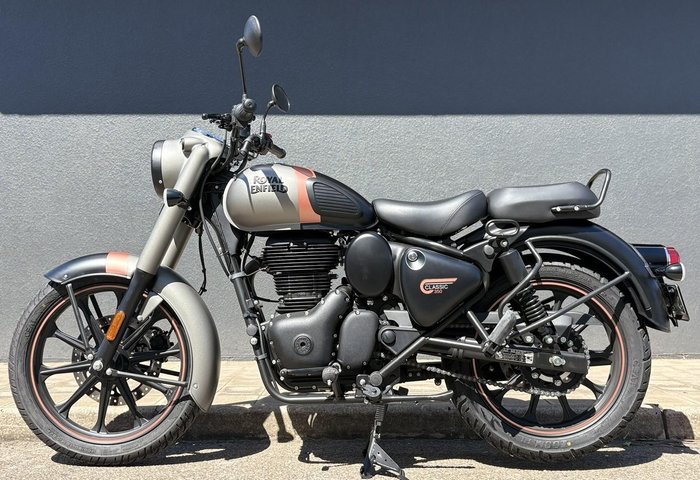 2025 Royal Enfield Classic 350 Dark Classic 350 Grey