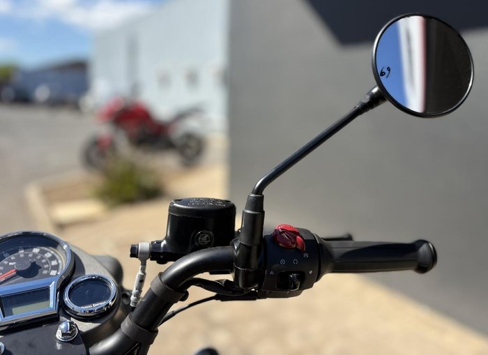 2025 Royal Enfield Classic 350 Dark Classic 350 Grey