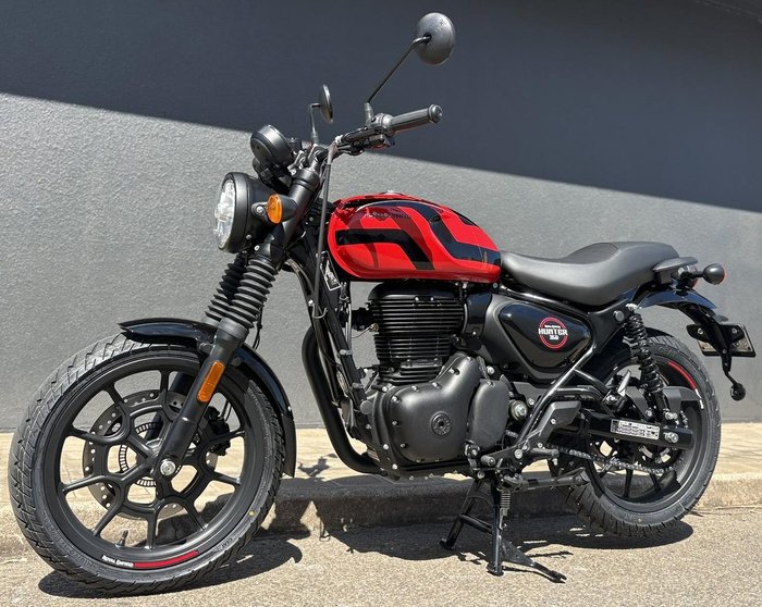 2025 Royal Enfield Hunter 350 Hunter Red