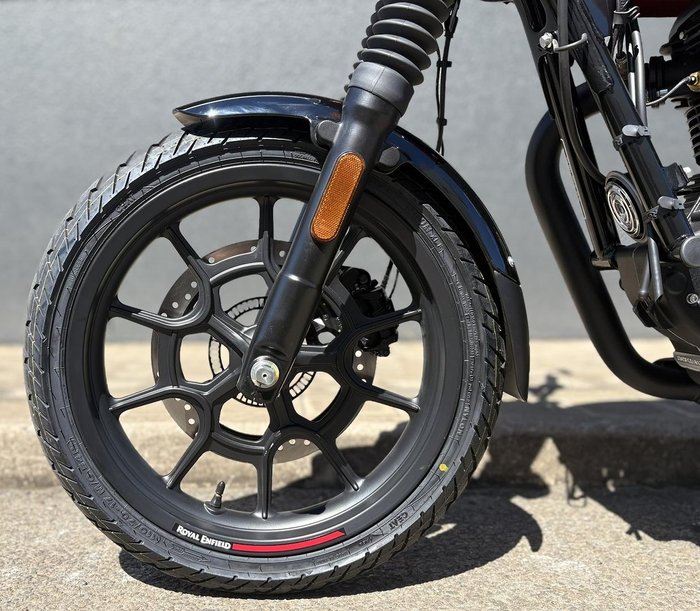 2025 Royal Enfield Hunter 350 Hunter Red