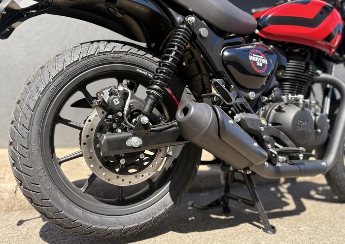 2025 Royal Enfield Hunter 350 Hunter Red