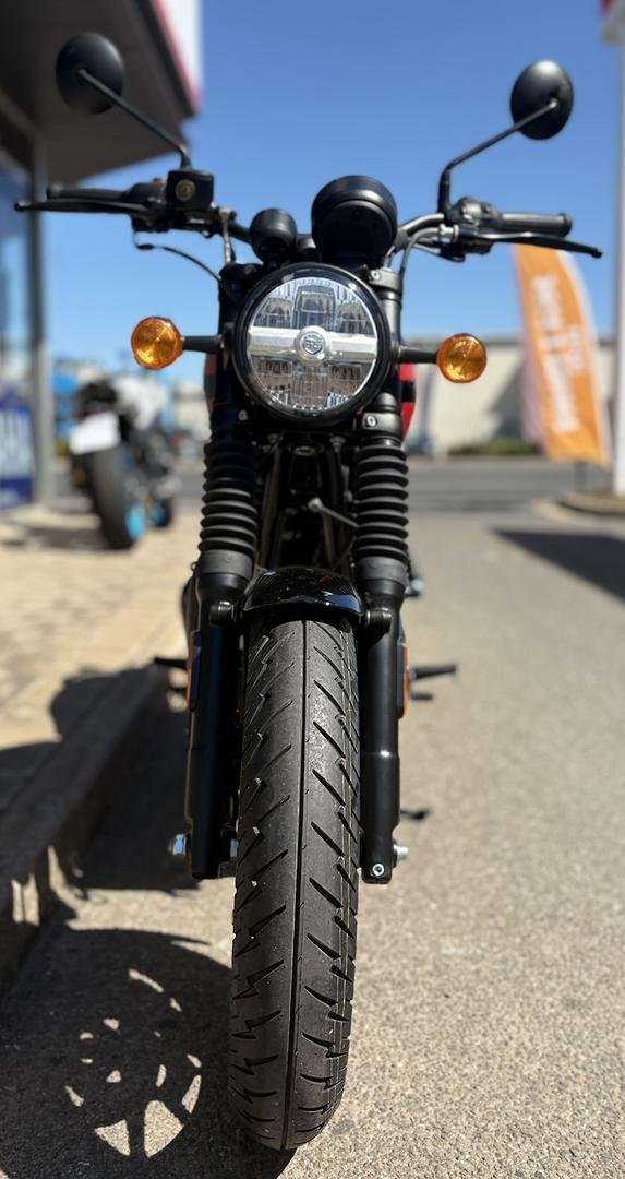 2025 Royal Enfield Hunter 350 Hunter Red