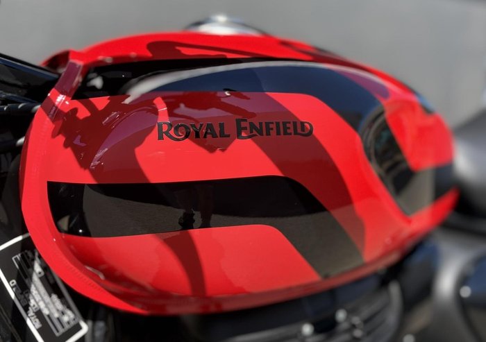 2025 Royal Enfield Hunter 350 Hunter Red