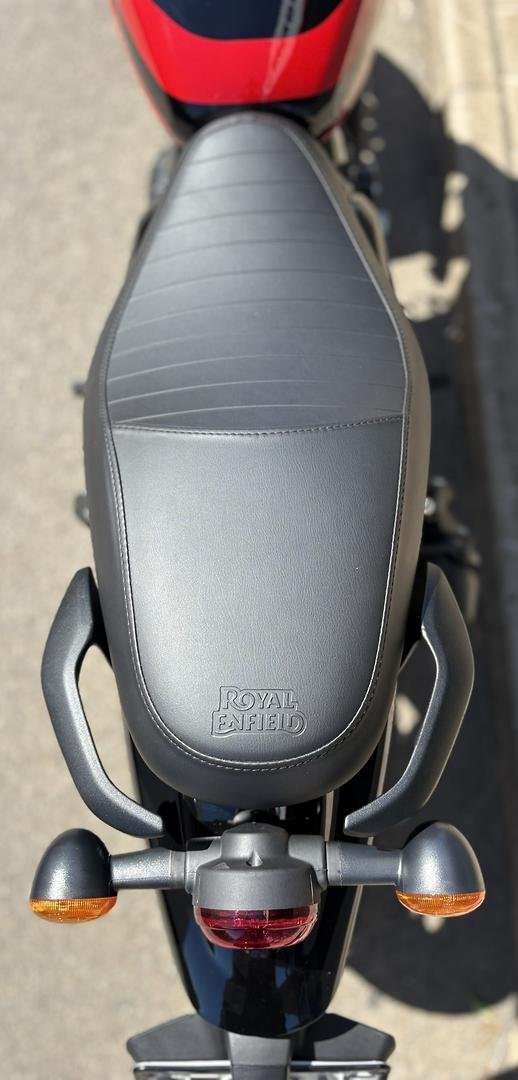 2025 Royal Enfield Hunter 350 Hunter Red