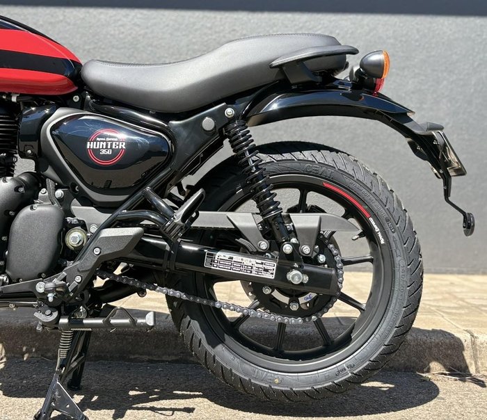 2025 Royal Enfield Hunter 350 Hunter Red