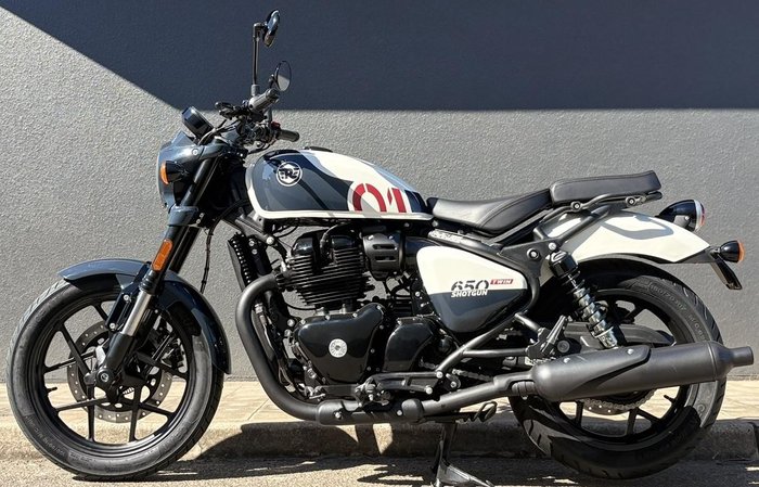 2025 Royal Enfield Shotgun 650