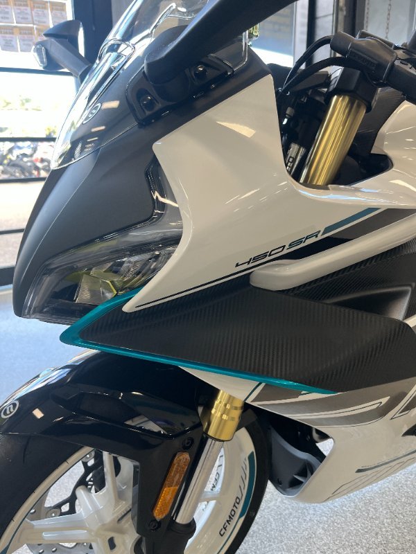 2025 CFMOTO 450 SR ABS WHITE